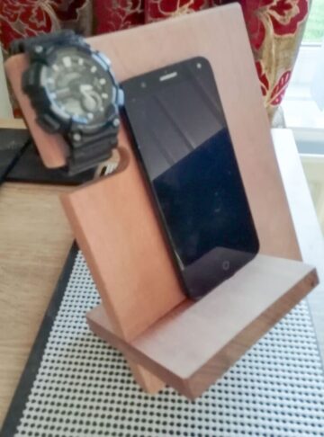 Georges phone and watch stand