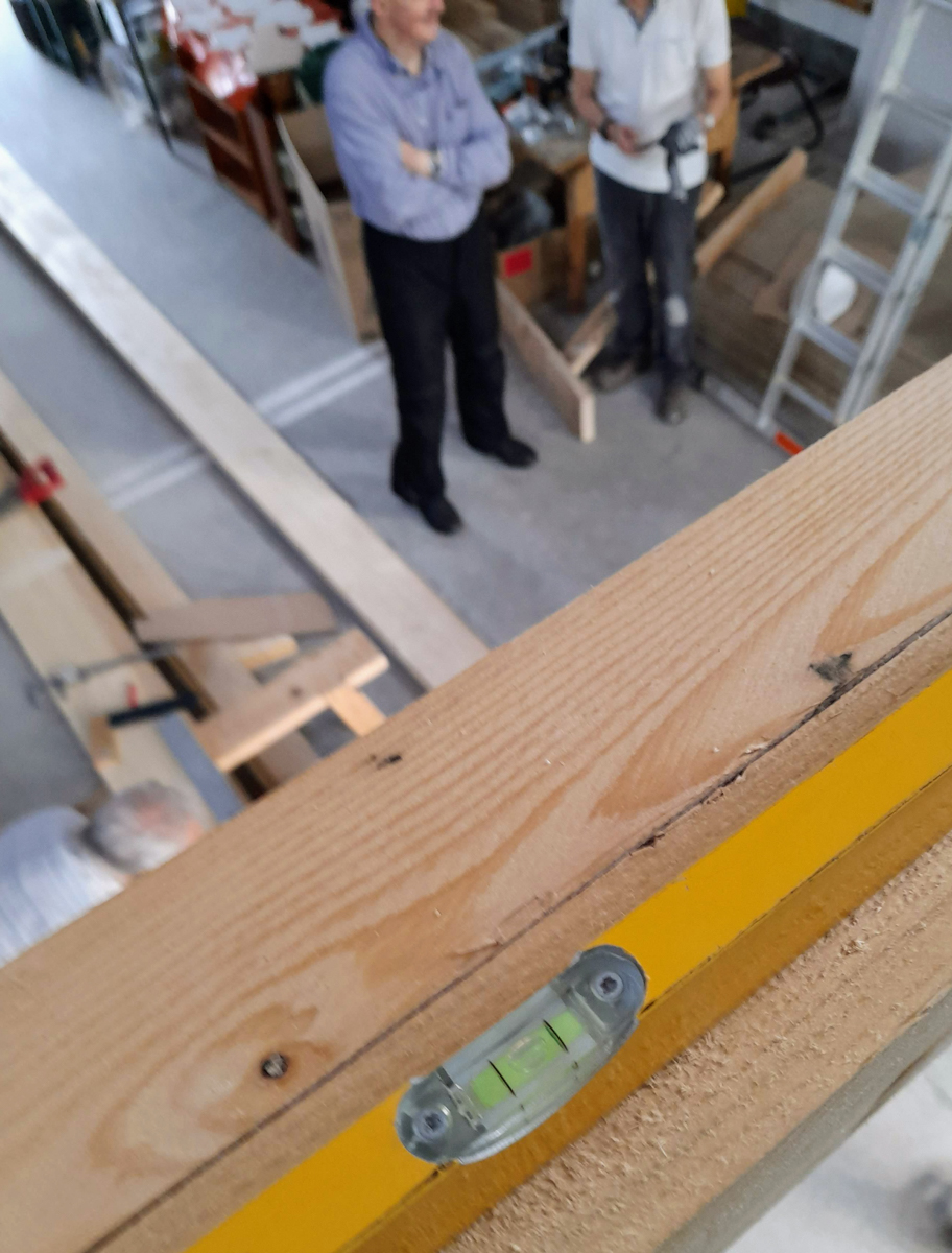 New beam may be a bit bent， but at least it is perfectly level